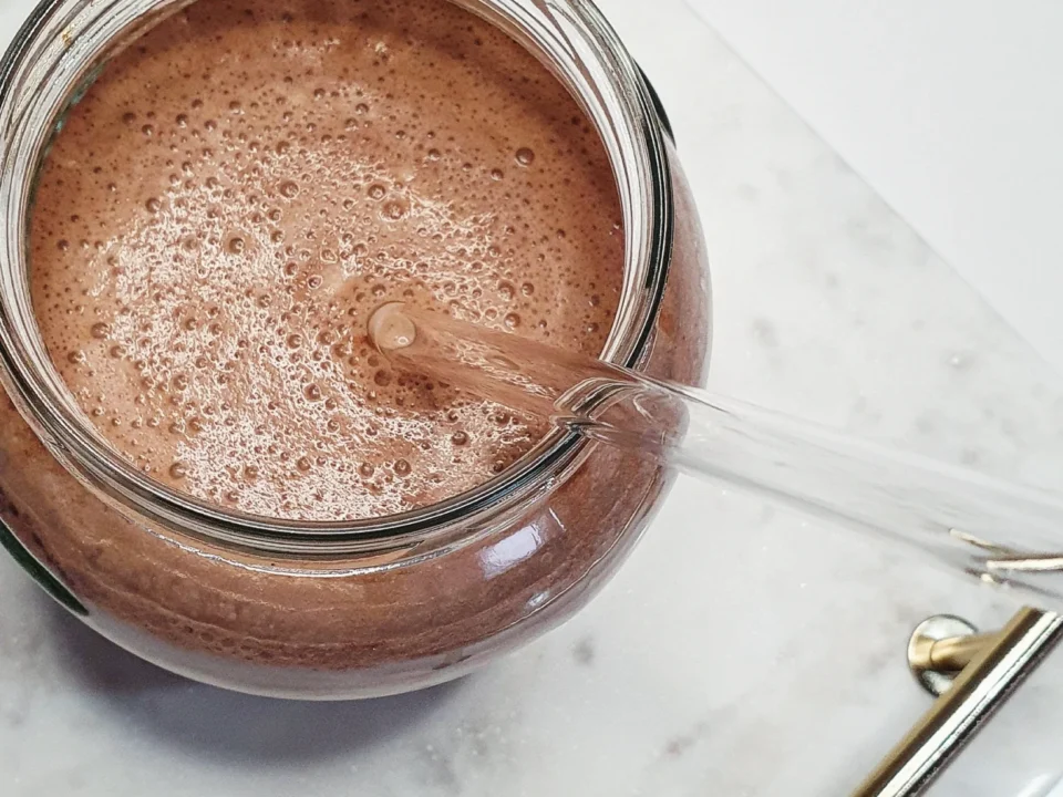 Schoko Protein Smoothie vegan und zuckerfrei