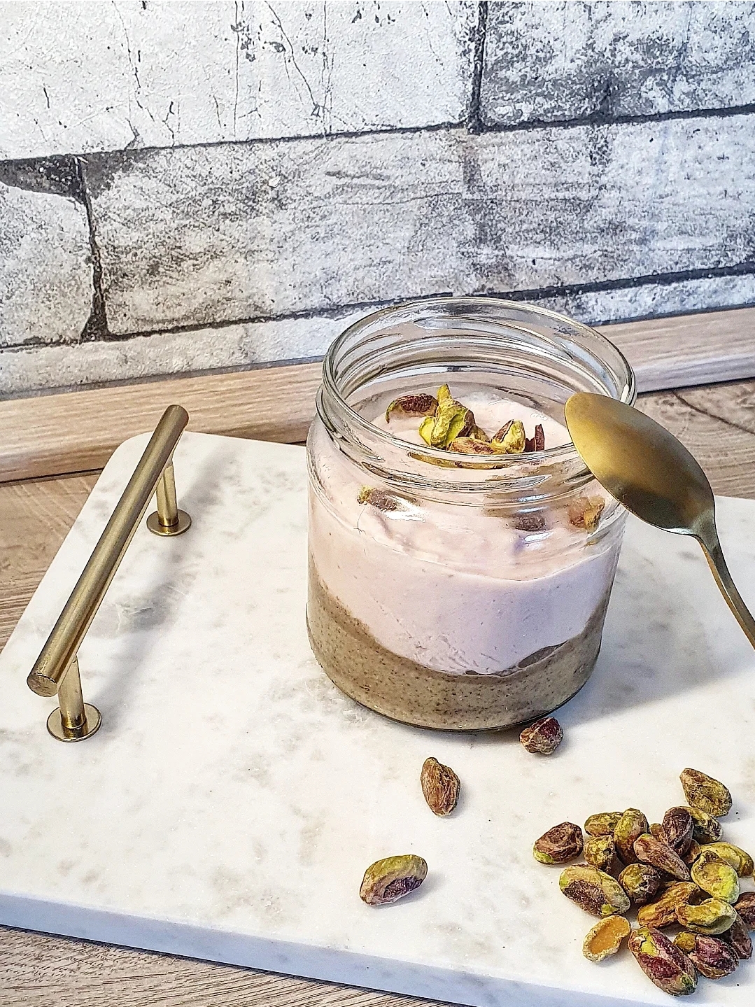 CHIAPUDDING MIT PISTAZIEN UND SONNENBLUMENKERNEN vegan und proteinreich