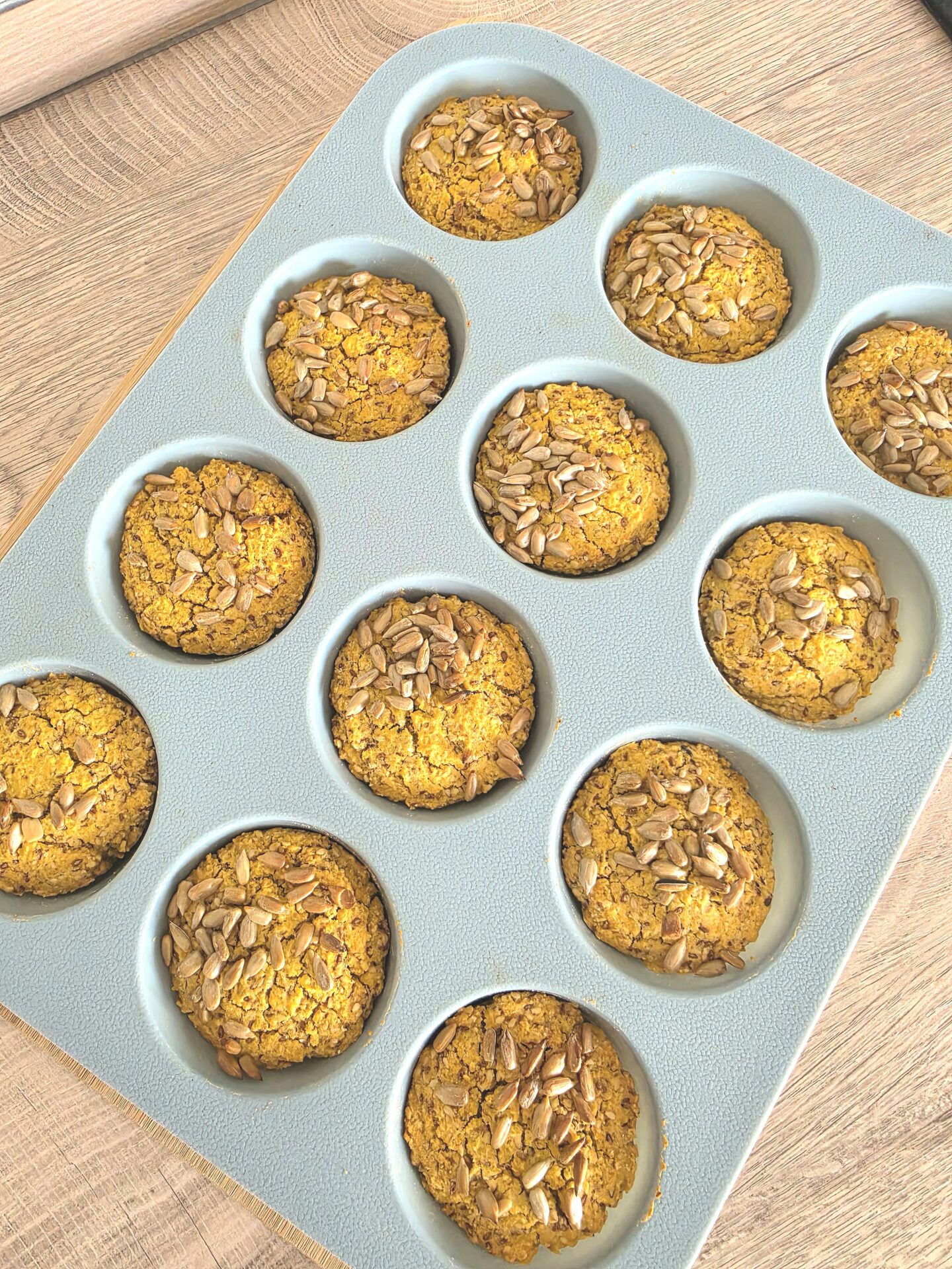 HERZHAFTE MUFFINS MIT KICHEREBSEN- UND MEISMEHL vegan und glutenfrei