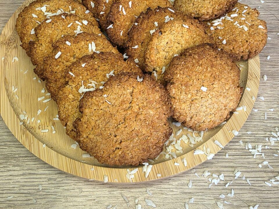 VEGANE KOKOS - KEKSE ohne Gluten und raffinierten Zucker
