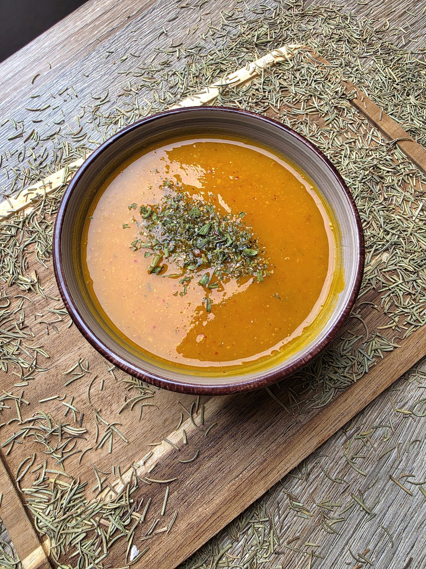 VEGANE KÜRBISCREMESUPPE